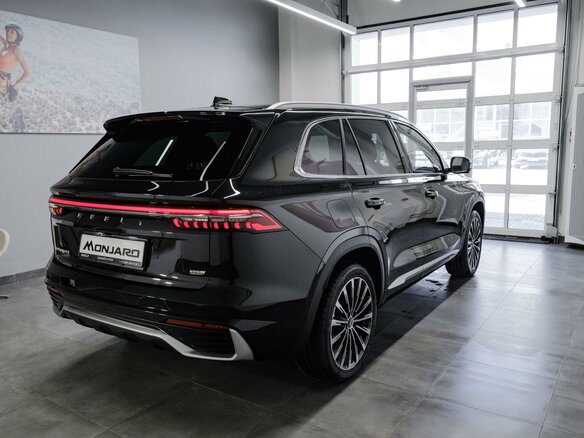 2026 Geely Monjaro I Рестайлинг, чёрный, 4954990 рублей - вид 4
