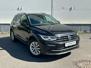 2020 Volkswagen Tiguan II Рестайлинг, чёрный, 2799000 рублей, вид 4
