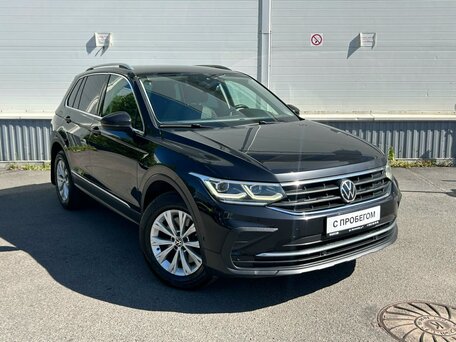 2020 Volkswagen Tiguan II Рестайлинг, чёрный, 2845000 рублей, вид 3