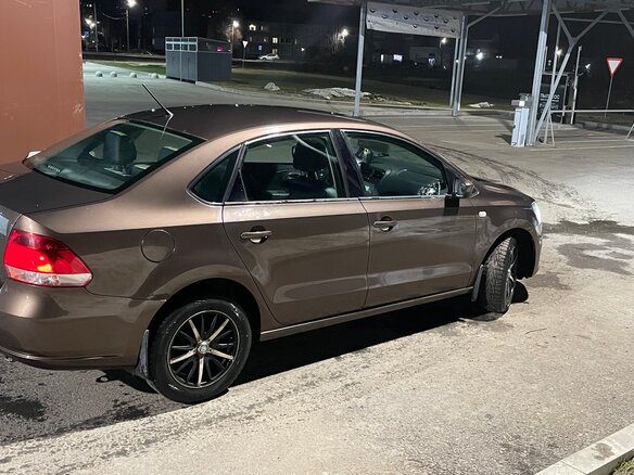 2015 Volkswagen Polo V, коричневый, 690000 рублей - вид 7