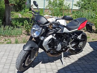 2013 MV Agusta Brutale 800, белый, 630000 рублей, вид 1