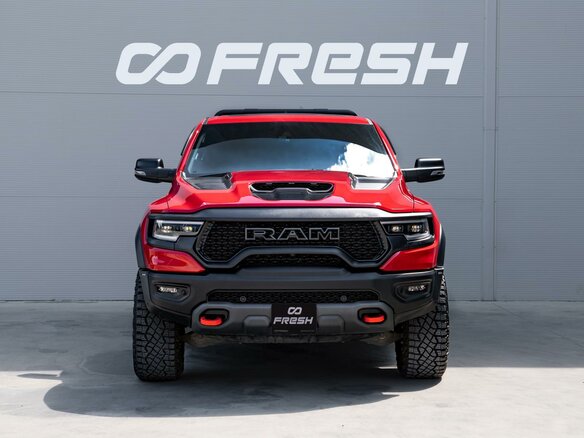2022 Ram 1500 Crew Cab TRX V, красный - вид 2