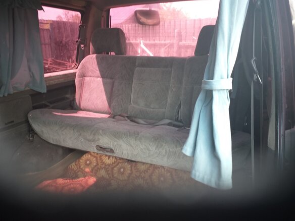 1993 Mitsubishi Delica III, серебристый, 675000 рублей - вид 12