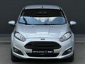 2015 Ford Fiesta Mk6 Рестайлинг, серебристый, 545000 рублей - вид 2