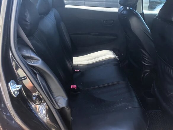 2011 Toyota Vitz III (XP130), чёрный, 570000 рублей - вид 7