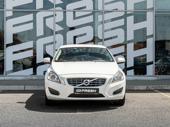 2012 Volvo S60 II, белый - вид 2