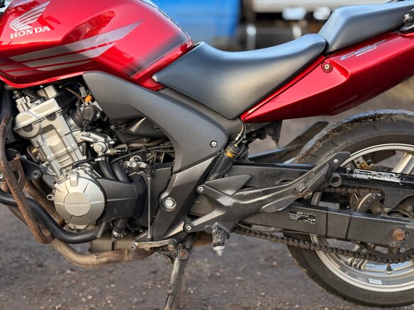 2009 Honda CBF 600, красный, 490000 рублей - вид 17