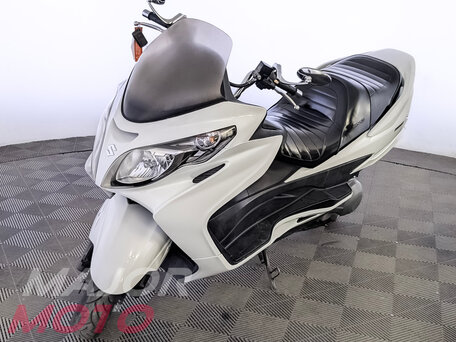 2010 Suzuki Burgman (SkyWave) 400, белый, 315000 рублей, вид 3