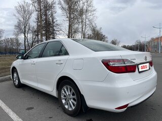 2014 Toyota Camry US Market VII (XV50) Рестайлинг, белый, 2400000 рублей, вид 3