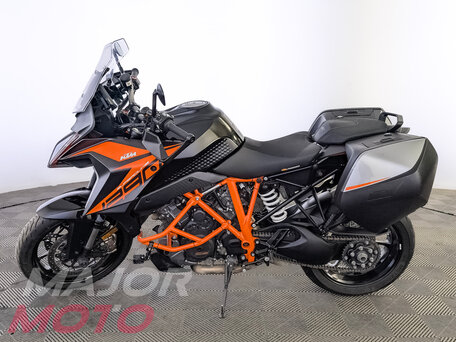 2021 KTM 1290 Super Duke GT, чёрный, 1225000 рублей, вид 5