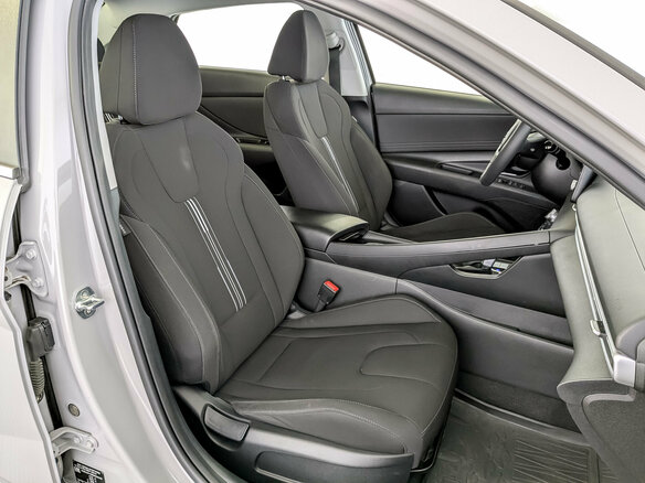 2021 Hyundai Elantra VII (CN7), серый, 1620000 рублей - вид 22