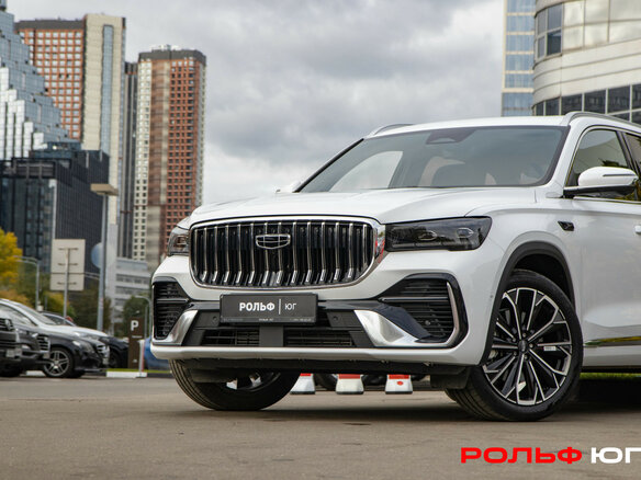 2025 Geely Monjaro (Xingyue L) I Рестайлинг 2 (China Market), белый, 3698000 рублей - вид 19
