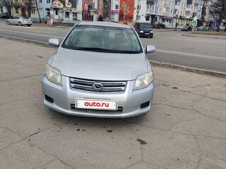 2008 Toyota Corolla Axio X (E140, E150) Рестайлинг, серебристый, 650000 рублей, вид 2