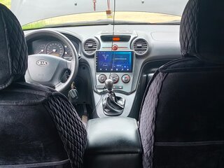 2009 Kia Carens II (UN), чёрный, 500000 рублей, вид 5