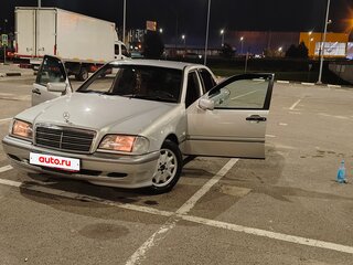 1998 Mercedes-Benz C-Класс 180 I (W202) Рестайлинг, серебристый, 850000 рублей, вид 4
