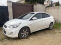 2013 Hyundai Solaris I, белый, 1100000 рублей