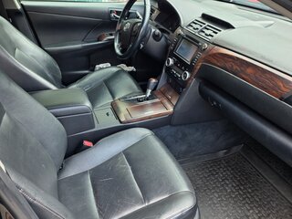 2013 Toyota Camry VII (XV50), чёрный, 1400000 рублей, вид 5
