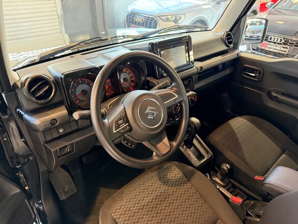 2022 Suzuki Jimny IV, чёрный, 2199000 рублей - вид 6