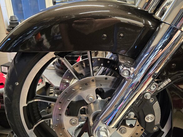 2021 Harley-Davidson Street Glide, серый, 1480000 рублей - вид 20