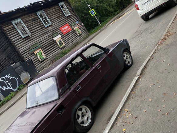 2006 Lada (ВАЗ) 2107, красный, 120000 рублей - вид 6