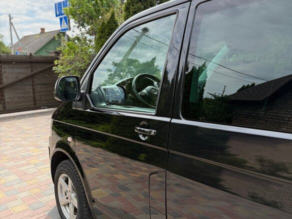 2011 Volkswagen Multivan T5 Рестайлинг, чёрный, 1960000 рублей - вид 3