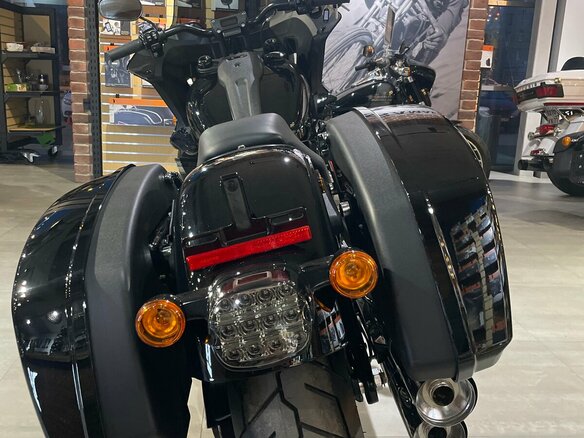 2024 Harley-Davidson Low Rider ST, чёрный, 3250000 рублей - вид 14