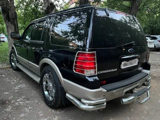 2005 Ford Expedition II, чёрный, 1700000 рублей, вид 2
