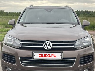 2014 Volkswagen Touareg II, коричневый, 3200000 рублей, вид 2