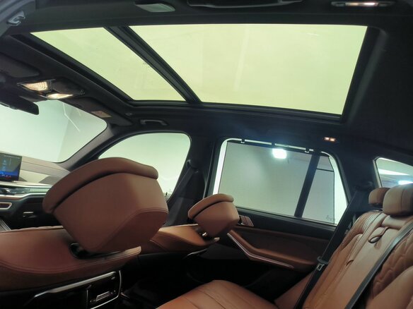 2025 BMW X5 40i IV (G05/G18) Рестайлинг, синий - вид 18