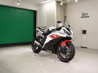 2009 Yamaha YZF-R6, белый, 700000 рублей, вид 2