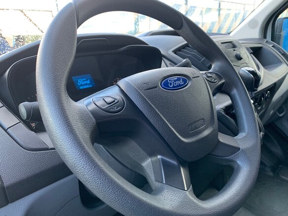 2015 Ford Transit, белый - вид 4