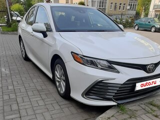 2022 Toyota Camry US Market VIII (XV70) Рестайлинг, белый, 3500000 рублей, вид 2