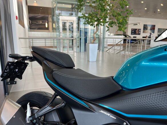 2026 QJMotor SRK 550, голубой, 569000 рублей - вид 14