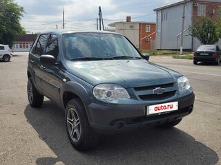 2019 Chevrolet Niva I Рестайлинг, серый, 850000 рублей, вид 3