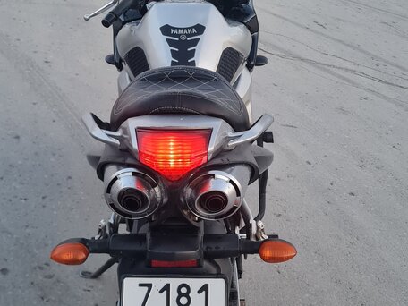 2003 Yamaha FZ6, серебристый, 450000 рублей, вид 5