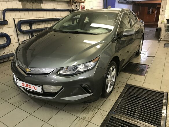 2016 Chevrolet Volt II, серый - вид 4