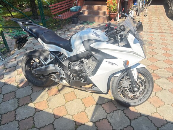 2015 Honda CBR 650F, белый, 650000 рублей - вид 5