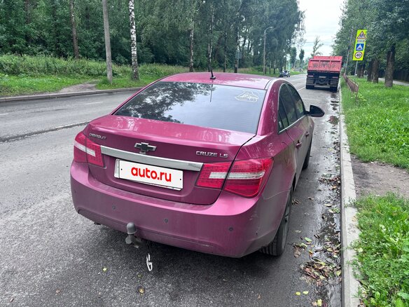 2011 Chevrolet Cruze I, красный, 600000 рублей - вид 2