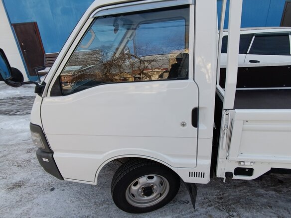1993 Nissan Vanette, белый, 1150000 рублей - вид 2