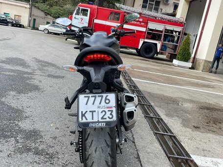 2019 Ducati Monster 821, чёрный, 950000 рублей, вид 4