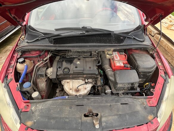 2003 Peugeot 307 I, красный, 390000 рублей - вид 8
