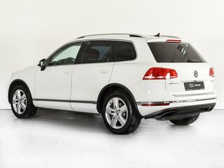 2014 Volkswagen Touareg II Рестайлинг, белый, 3150000 рублей, вид 4