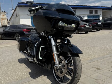 2019 Harley-Davidson Road Glide, чёрный, 2200000 рублей, вид 2