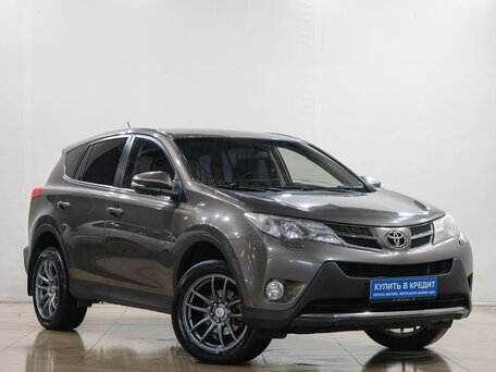 Toyota RAV4 IV (XA40)