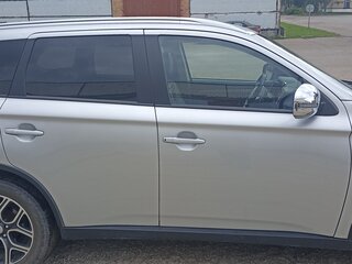 2014 Mitsubishi Outlander III, серый, 1450000 рублей, вид 3