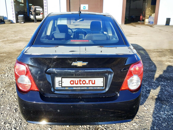 2014 Chevrolet Aveo II, чёрный, 500000 рублей - вид 1