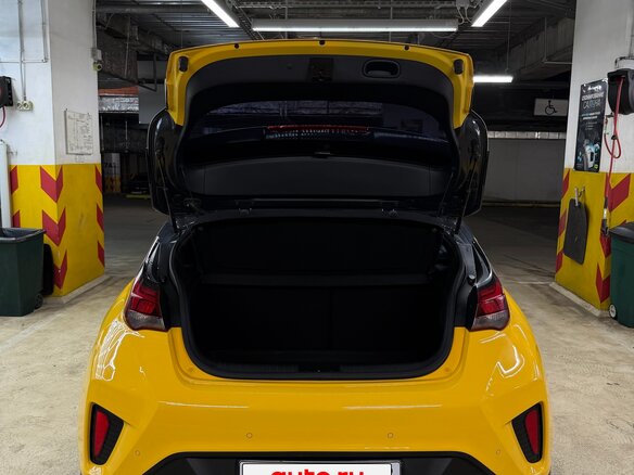 2019 Hyundai Veloster II, жёлтый - вид 9
