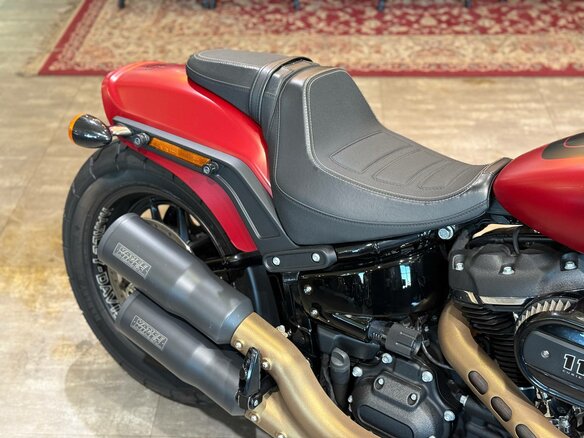 2021 Harley-Davidson Fat Bob, красный, 2100000 рублей - вид 23