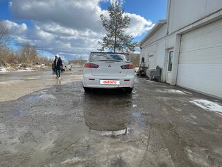 2010 Mitsubishi Lancer X, белый, 690000 рублей, вид 2