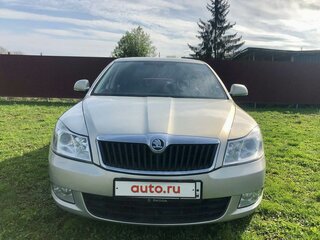 2012 Skoda Octavia II (A5) Рестайлинг, серебристый, 900000 рублей, вид 1